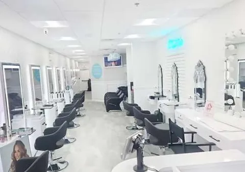 Moxie Salon and Beauty Bar, Port Washington, NY